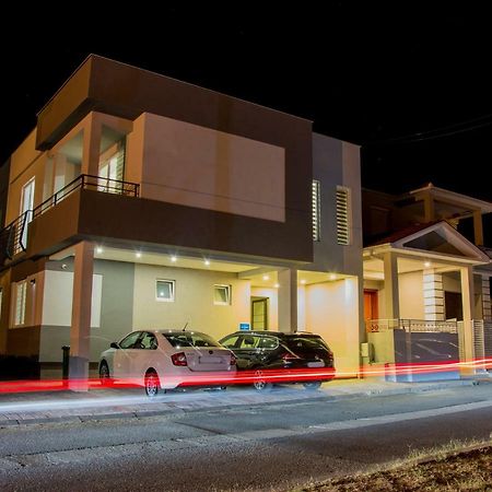 Vila Manuela Aparthotel Гевгели Екстериор снимка