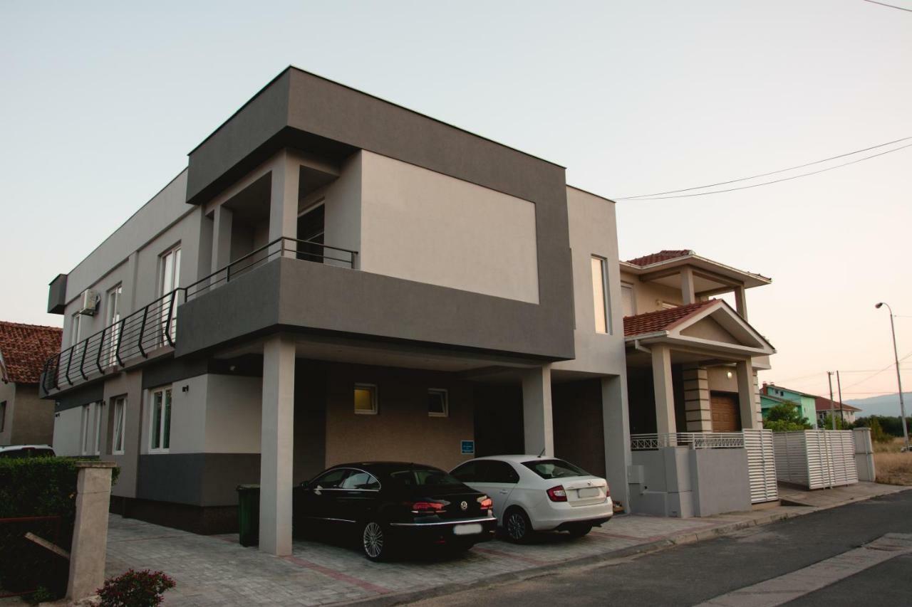 Vila Manuela Aparthotel Гевгели Екстериор снимка