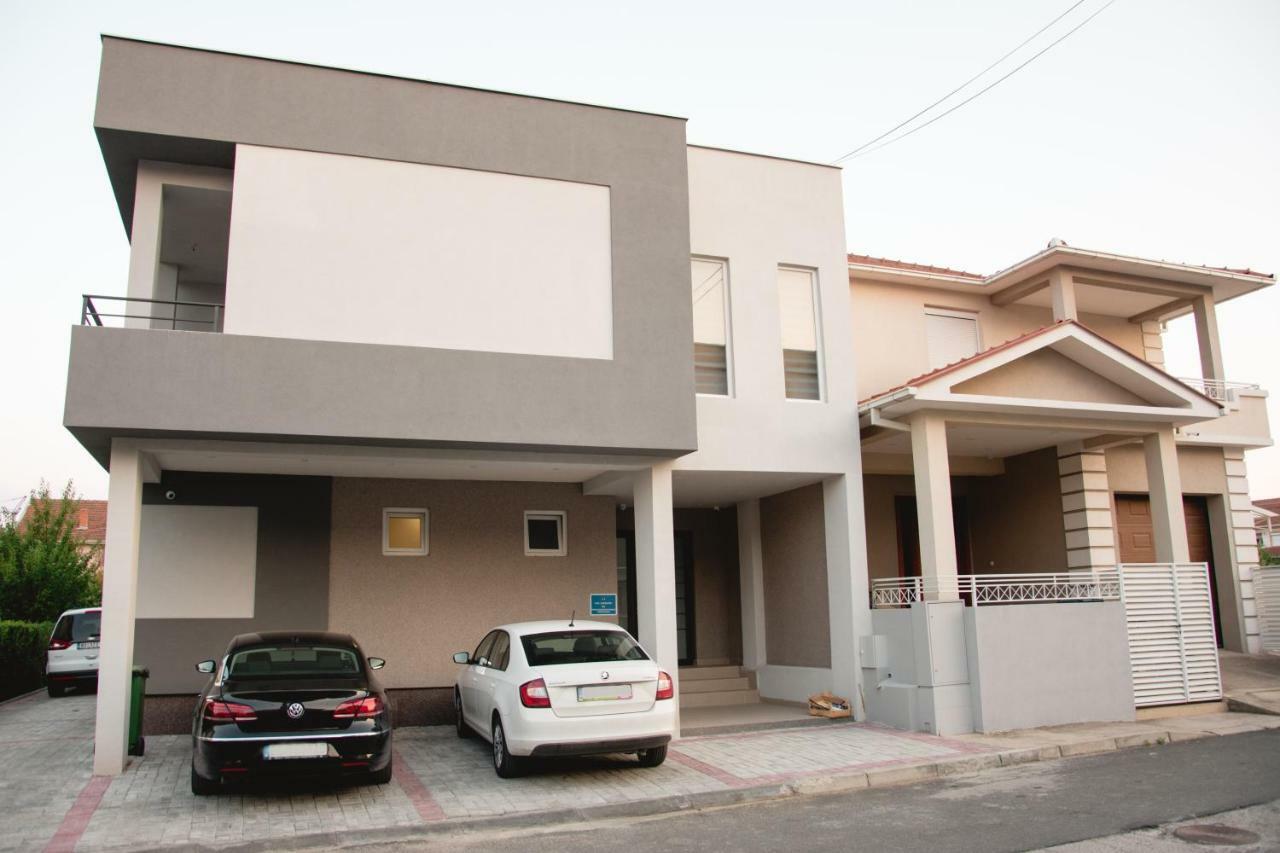 Vila Manuela Aparthotel Гевгели Екстериор снимка