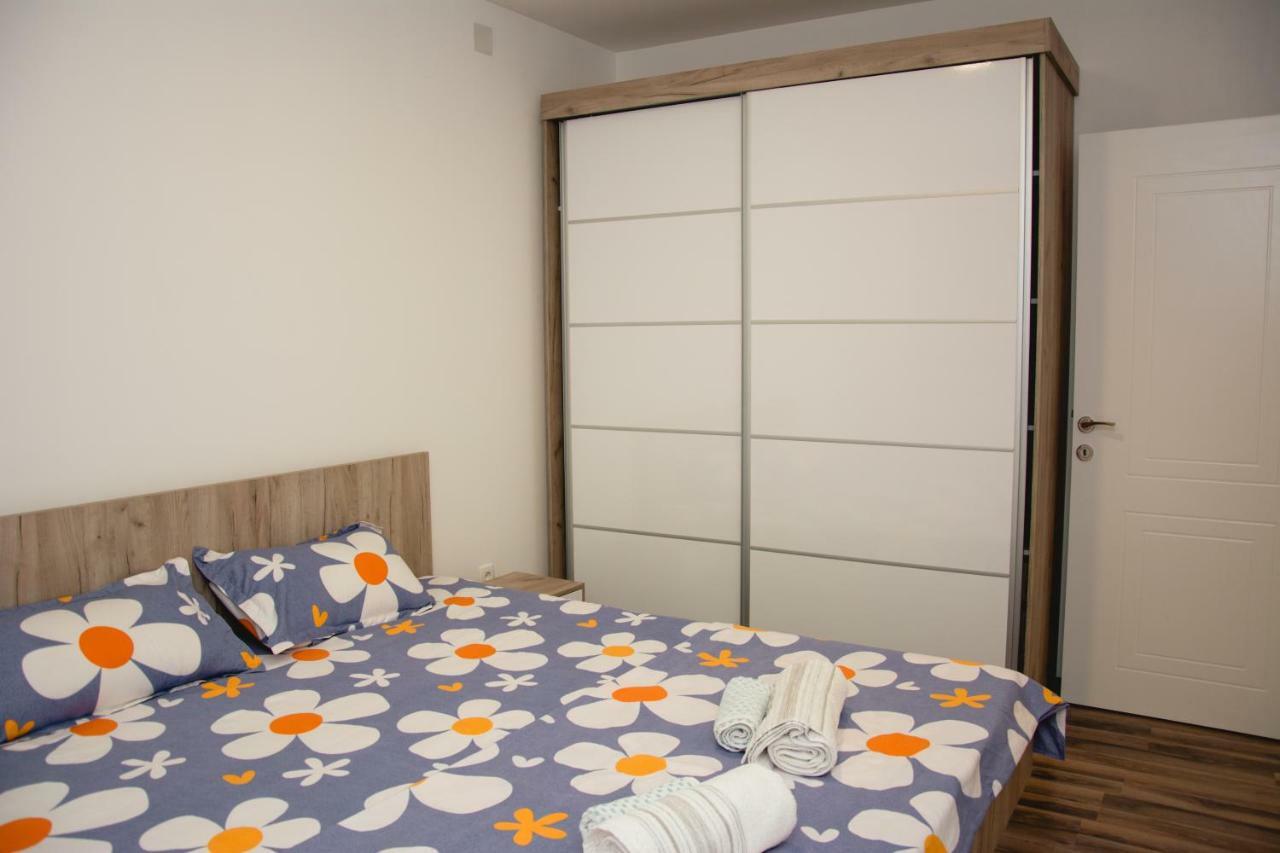 Vila Manuela Aparthotel Гевгели Екстериор снимка