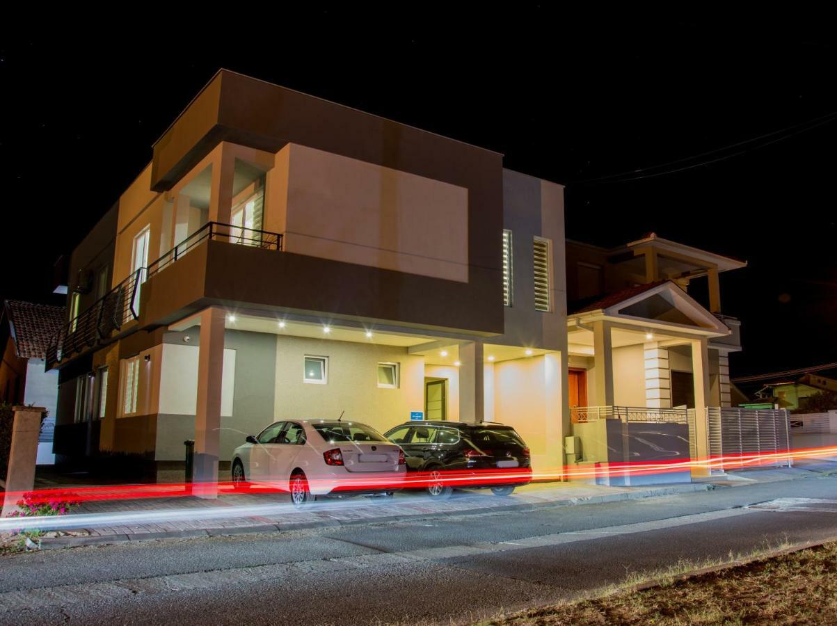 Vila Manuela Aparthotel Гевгели Екстериор снимка